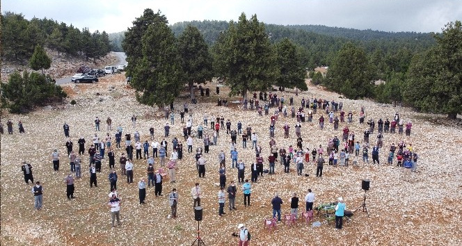 Mersin'de Yörükler yağmur duasına çıktı